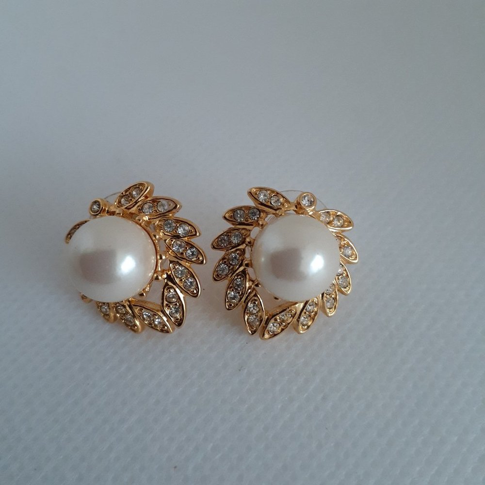 Vintage Heart Studs Earrings